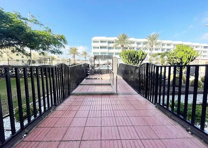 Апартаменти Seaview Cactus